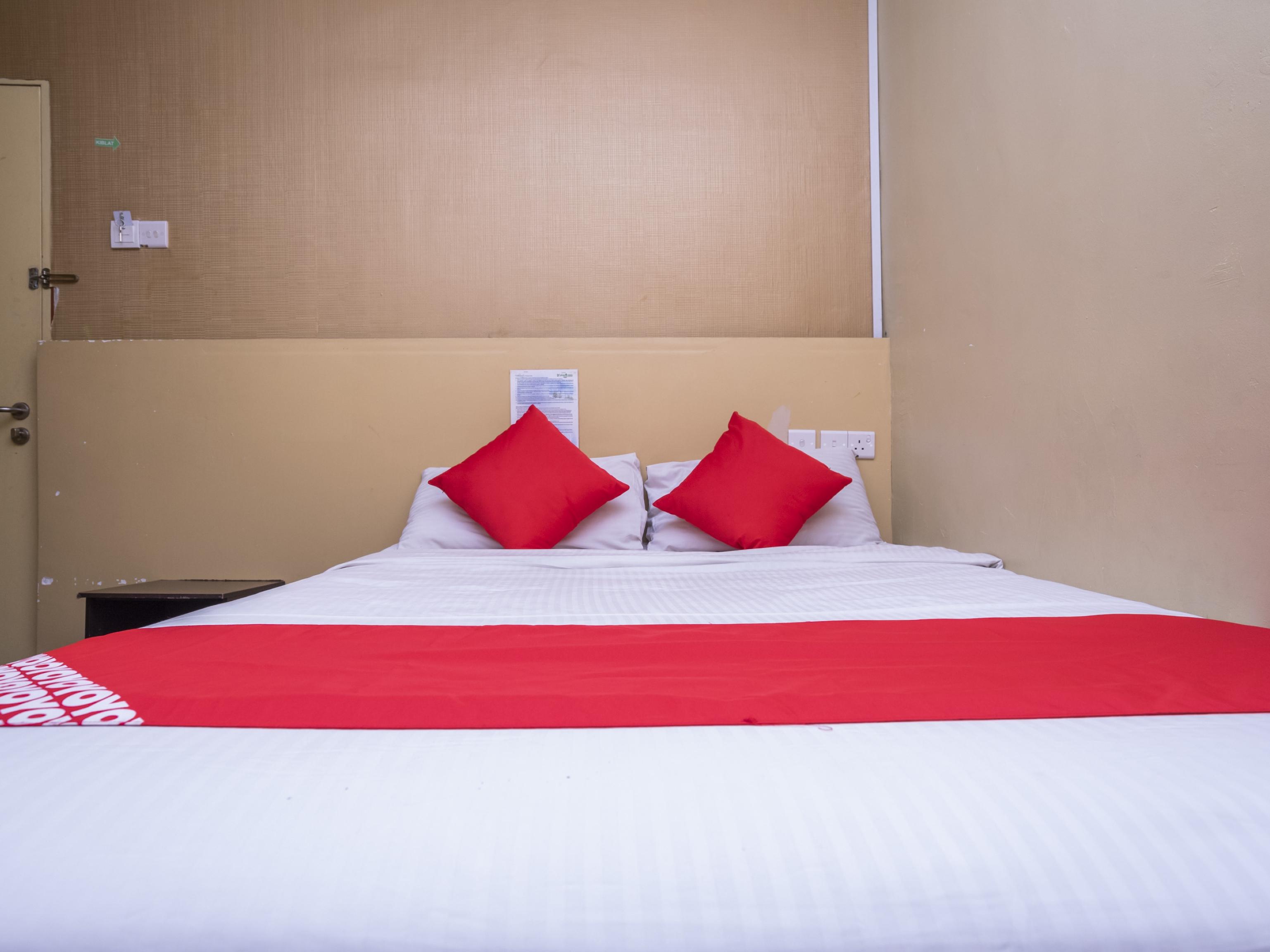 D'Pinetrees Hotel Джохор-Бару Экстерьер фото
