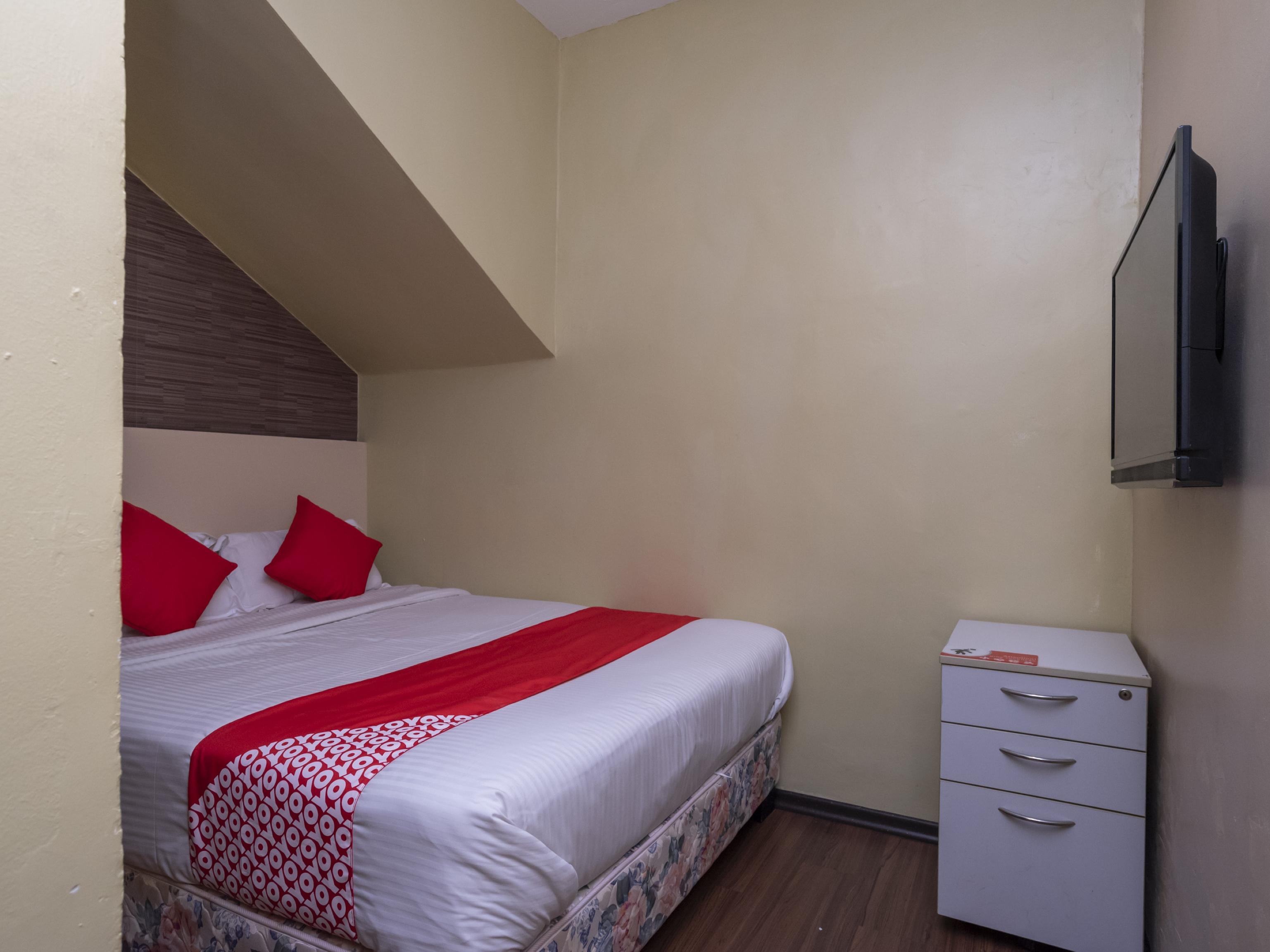 D'Pinetrees Hotel Джохор-Бару Экстерьер фото