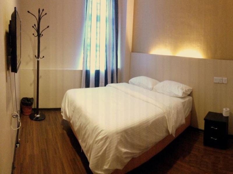 D'Pinetrees Hotel Джохор-Бару Экстерьер фото